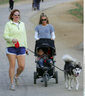 SEMI-EXCL.: Makeupless singer SHERYL CROW exercises with son WYATT