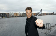 URI GELLER To tape new TV series in Holland