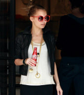 EXCLUSIVE Nicole Richie drinks red Coke