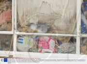 Loner dies in house full of rubbish, Broughton, Buckinghamshire, Britain  - 05 Jan 2009