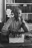 VON BUELOW, VICCO LORIOT, *11.12.1923, GERMAN, ACTOR, STAGE DIRECTOR, AUTHOR; WRITER;, CARTOONIST, DESKTOP, MUENSING, LAKE; STARNBERG, 1969, GERMANY