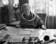 KUBASCHEWKSI ILSE, *08.18.1907, +10.30.2001, GERMAN, ENTREPRENEURS, FOUNDRESS; GLORIA FILM AGENCY, HALF FIGURE, DESKTOP, OFFICE, FIFTIES; 50S, MUNICH, GERMANY