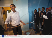 President - Elect Barack Obama Volunteer's at the Sasha Bruce House in Washington, D.C., America - 19 Jan 2009