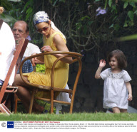 Tom Cruise, Katie Holmes and Daughter Suri on Holiday in Angra dos Reis, Rio de Janeiro, Brazil - 01 Feb 2009