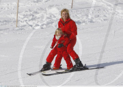 Dutch Prince WILLEM ALEXANDER & royal family take to the Austrian slopes