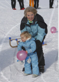 Dutch Prince WILLEM ALEXANDER & royal family take to the Austrian slopes