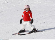 Dutch Prince WILLEM ALEXANDER & royal family take to the Austrian slopes