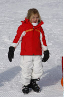 Dutch Prince WILLEM ALEXANDER & royal family take to the Austrian slopes
