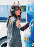 Vanessa Hudgens fill up her tank