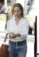 Sheryl Crow Leaving a Hair Salon in West Hollywood with Wet Hair, Los Angeles, America - 05 Mar 2008