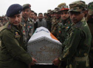 (2)KASHMIR-SRINAGAR-INDIAN SOLDIER-FUNERAL