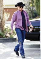 No US rights | Actor ROBERT BLAKE must like birds