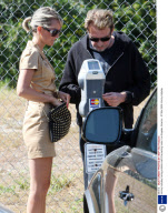 Johnny Hallyday having problems with the parking meter, Los Angeles, America - 27 Mar 2009