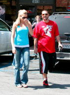 Kevin Federline with girlfreind at Blockbuster