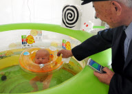 (2)CHINA-YINCHUAN-BABY SWIMMING (CN)