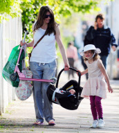 JOOLS OLIVER AND CHILDREN AT THE PARK