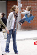 Jessica Alba, Honor Warren