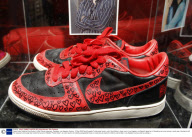'Foster Soles Celebrity Shoe Auction' at Bar Celona restaurant, Pasadena, Los Angeles, America - 30 Apr 2009