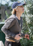 Meg Ryan Takes an Exhausting Jog