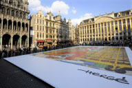 Comic strip board