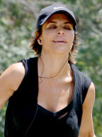 EXCLUSIVE Lisa Rinna Jogging on Mulholland