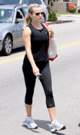 Reese Witherspoon Keeping Fit - Part 3