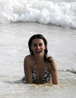 KADENAPIX.COM - PENELOPE CRUZ BIKINI
