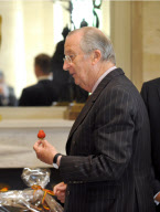 king albert received strawberries