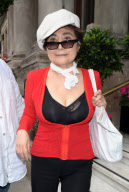 Yoko Ono Sighting