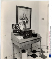 John Lennon''s House At St Georges Hill Surrey The Singer Has A Portrait Of Queen Victoria On The Wall And A Picture Of The Maharishi Mahesh Yogi On The Hallway Table.