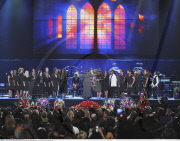 Michael Jackson: MARIAH CAREY performing at the public memorial service at the Staples Center