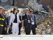 L'AQUILA: Carla Bruni Sarkozy visits the site of a recent earthquake