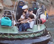 J.Lo and family at Disneyland: PART 2