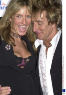 THE CAPITAL RADIO AWARDS, LONDON, BRITAIN - 11 APR 2001