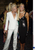 GQ AWARDS, NATURAL HISTORY MUSEUM, LONDON, BRITAIN - 04 SEP 2001