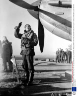 SPITFIRE AIRCRAFT AND RAF PILOT IN 1940 DURING BATTLE OF BRITAIN  WORLD WAR II