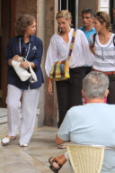 025696 0012  REINA E INFANTAS DE COMPRAS PALMA