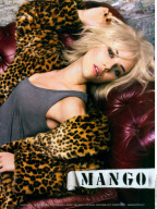 No US rights | Celebs in ads