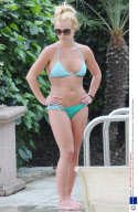 Britney Spears and son Jayden James at the Marina Del Rey Ritz Carlton, California, America - 16 Aug 2009