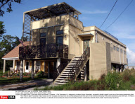 NEW ORLEANS: BRAD PITT'S "MAKE IT RIGHT" HOMES