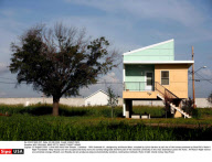 NEW ORLEANS: BRAD PITT'S "MAKE IT RIGHT" HOMES