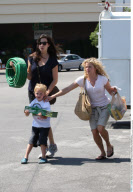 EXCL.:  Actress LIV TYLER taking her son MILO shopping for a garden hose and a sprinkler