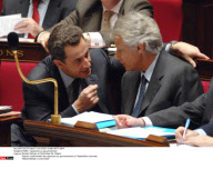 PARIS : Questions au gouvernement