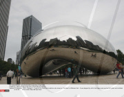 IL: ANIS KAPOOR CLOUD GATE SCULPTURE IN CHICAGO