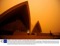 Red dust storm hits Sydney, Australia - 23 Sep 2009
