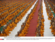 FILE: MASS ORDINATION OF 12,000 BUDDHIST MONKS