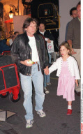 PARIS : ROMAN POLANSKI & SA FILLE SUR LE TOURNAGE DU FILM "9EME PORTE".