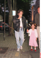 PARIS : ROMAN POLANSKI & SA FILLE SUR LE TOURNAGE DU FILM "9EME PORTE".