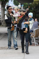 Gwen and Gavin take Kingston and Zuma to the La Brea Bakery