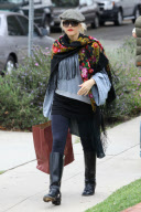 Gwen and Gavin take Kingston and Zuma to the La Brea Bakery
